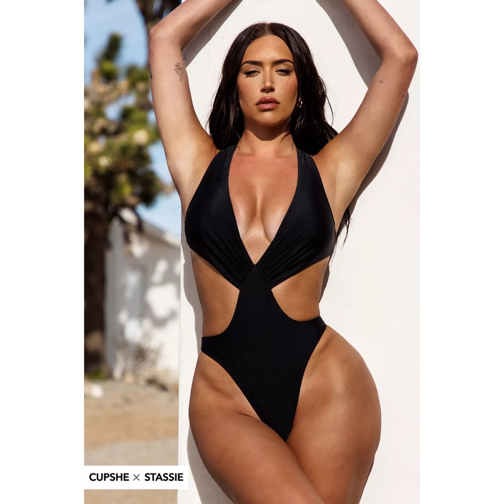Cupshe x Stassie Oasis Shiny Plunge Cutout Monokini Swimsuit, Women’s M, Black